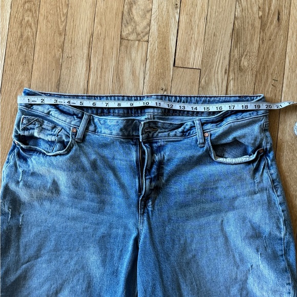 Edgely Curvy High Rise Relaxed Boyfriend Wide Leg Jean - Short - Picture 10 of 12